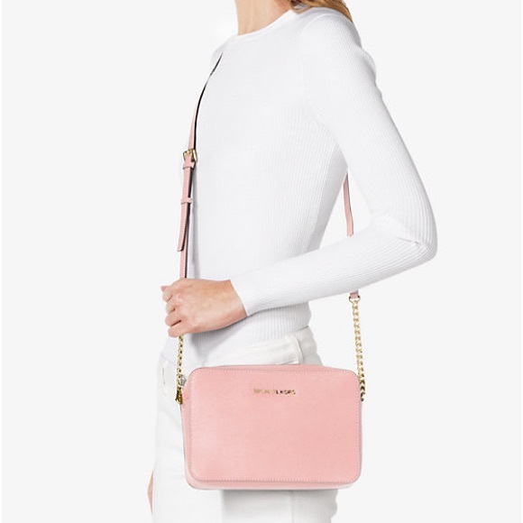 Jet Set Saffiano Leather Crossbody Bag Preowned - Picture 3 of 15